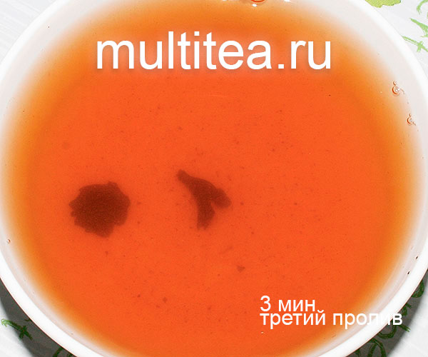 третий пролив в пиале фиолетового шен пуэра lan cang 2005 года