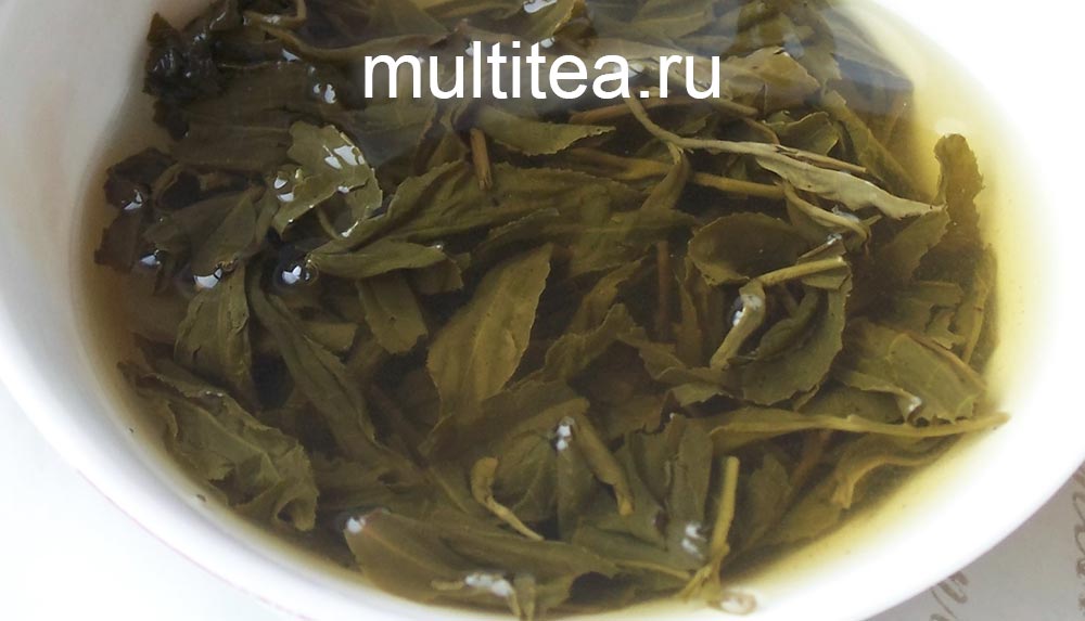 Би Ло Чунь заварен в чашке